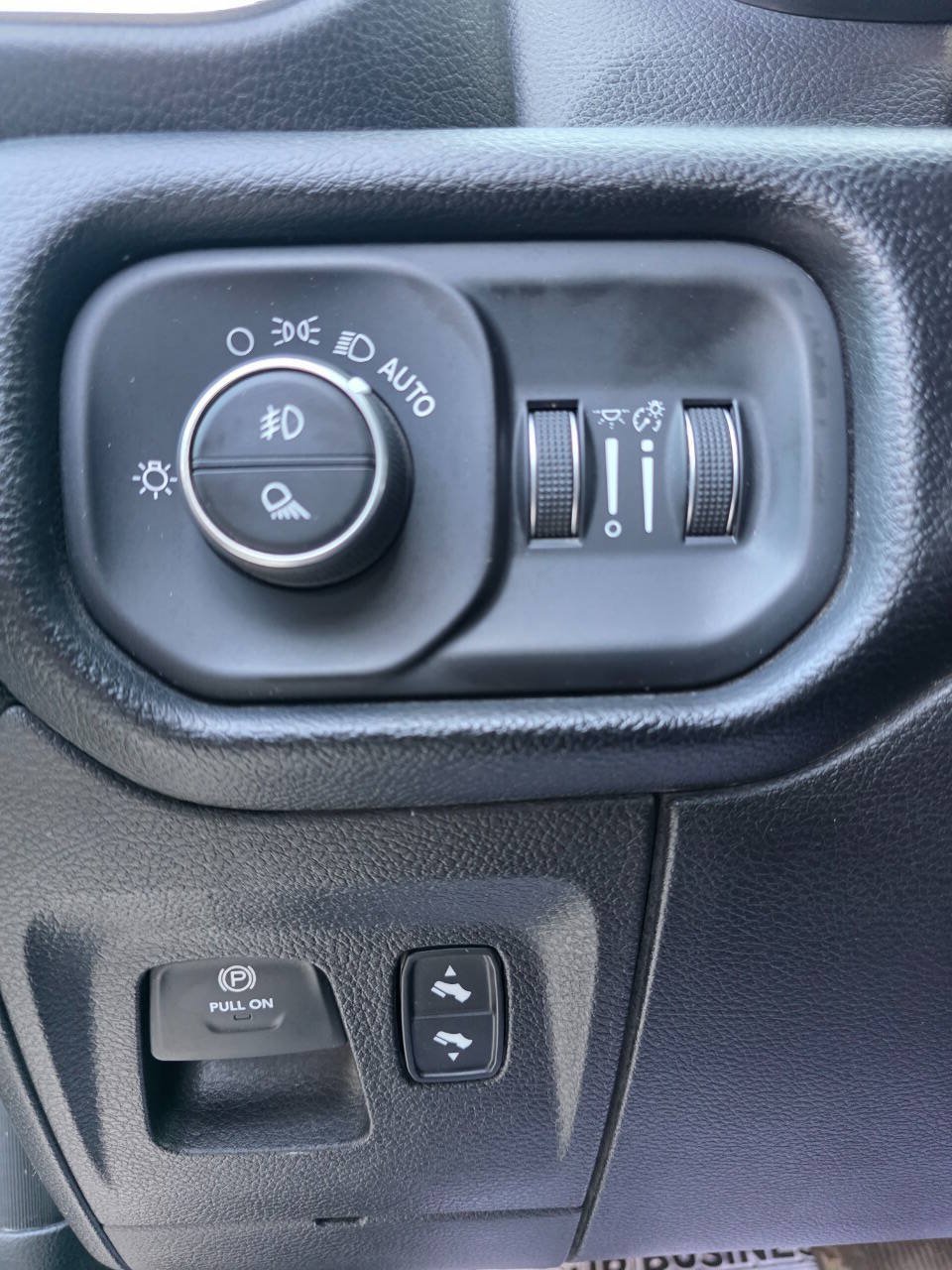Used 2021 RAM 1500 Laramie AWD/4WD image 12