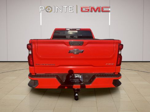 Used 2023 Chevrolet Silverado 1500 RST w/ Convenience Package II image 6