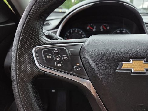 Used 2025 Chevrolet Malibu LT FWD image 22
