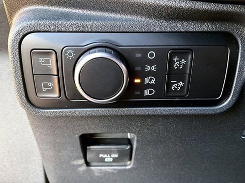 Used 2024 Ford Bronco Badlands image 15