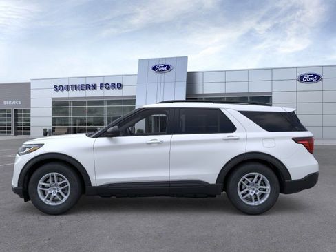 New 2026 Ford Explorer Active AWD/4WD image 3