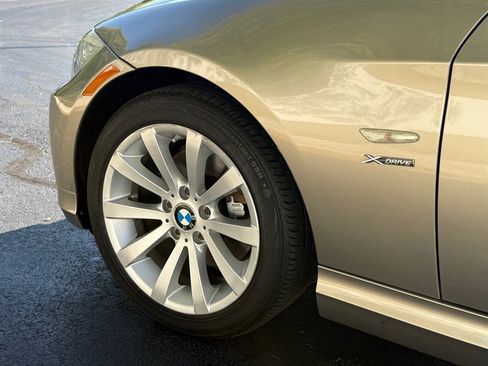Used 2011 BMW 328i xDrive Sedan image 32