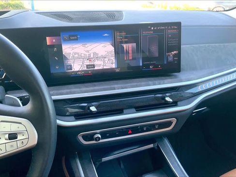 Certified 2023 BMW X7 xDrive40i w/ Premium Package image 6