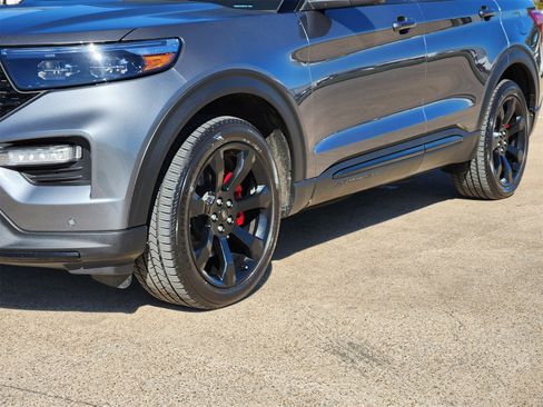 Used 2023 Ford Explorer ST w/ Equipment Group 401A image 12