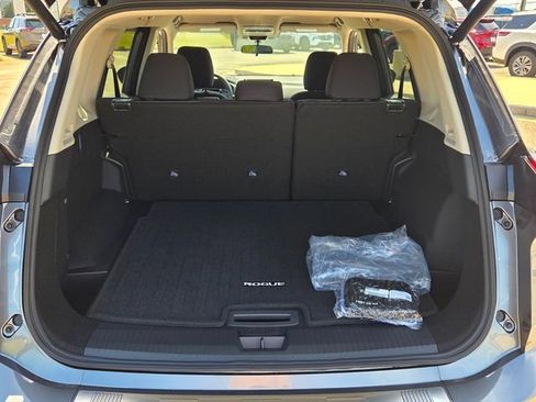 New 2026 Nissan Rogue SV FWD image 11