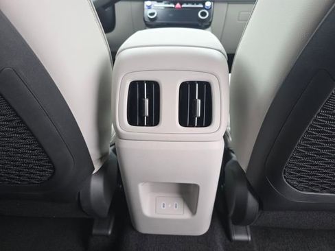 New 2026 Hyundai Tucson Limited image 23