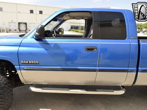 Used 1998 Dodge Ram 2500 Truck 4x4 Quad Cab image 8