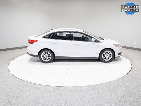 Used 2018 Ford Focus SE image 25