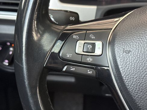 Used 2019 Volkswagen Atlas SEL AWD/4WD image 37