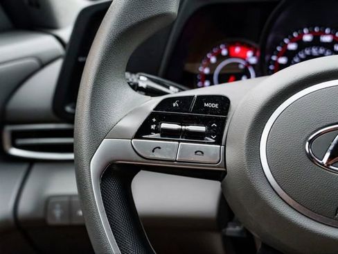 Certified 2022 Hyundai Elantra SEL w/ Cargo Package image 12