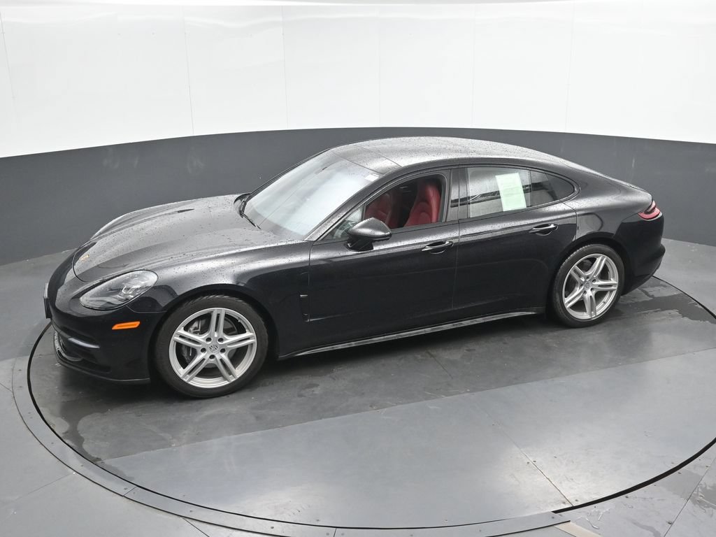Used 2019 Porsche Panamera image 41
