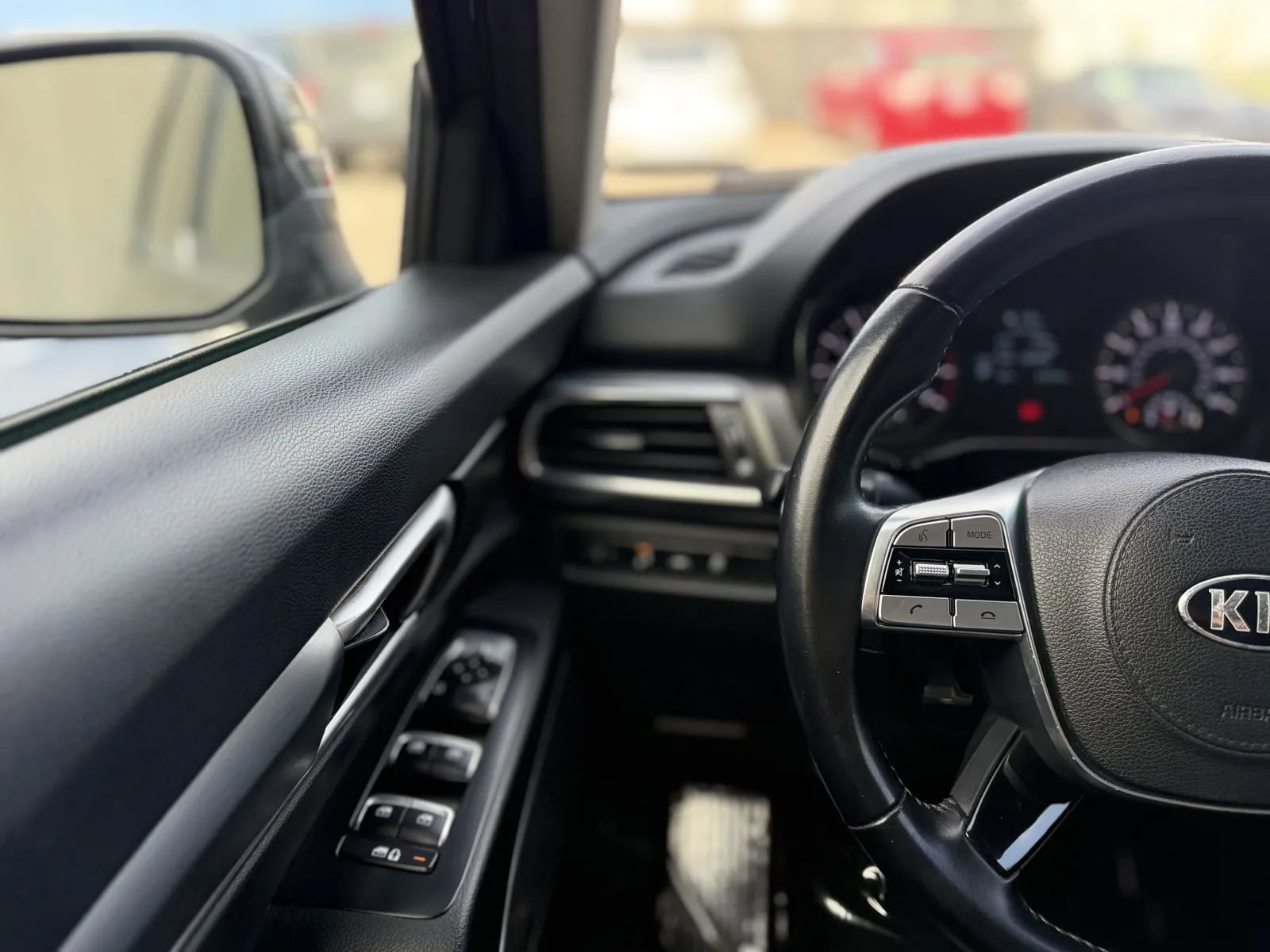 Used 2022 Kia Telluride S AWD/4WD image 22