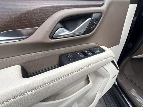 Used 2024 GMC Yukon Denali AWD/4WD image 13