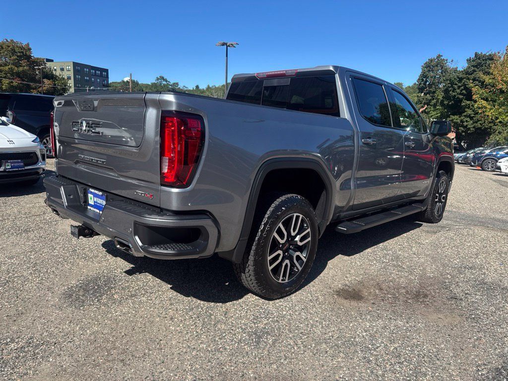 Used 2019 GMC Sierra 1500 AT4 w/ Off Road Performance Package AWD/4WD image 7