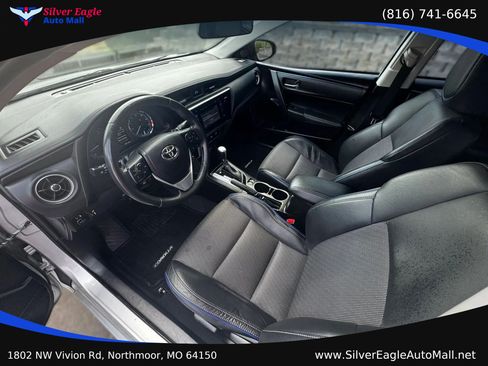 Used 2017 Toyota Corolla SE FWD image 9
