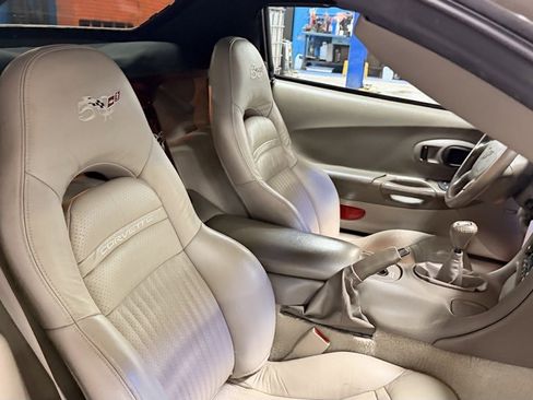 Used 2003 Chevrolet Corvette Base w/ Preferred Equipment Group1 image 16