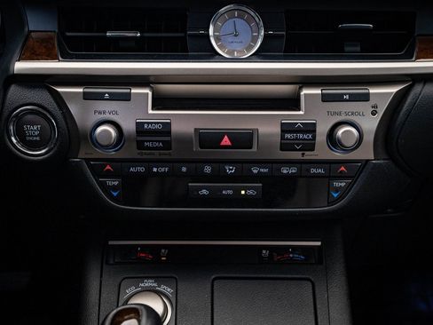 Used 2015 Lexus ES 350 image 34