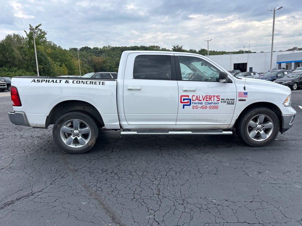 Used 2019 RAM 1500 Classic SLT AWD/4WD image 4