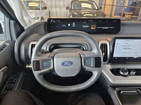 Certified 2025 Ford Expedition Max Active AWD/4WD image 30