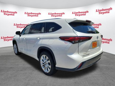 Used 2021 Toyota Highlander Limited FWD image 27
