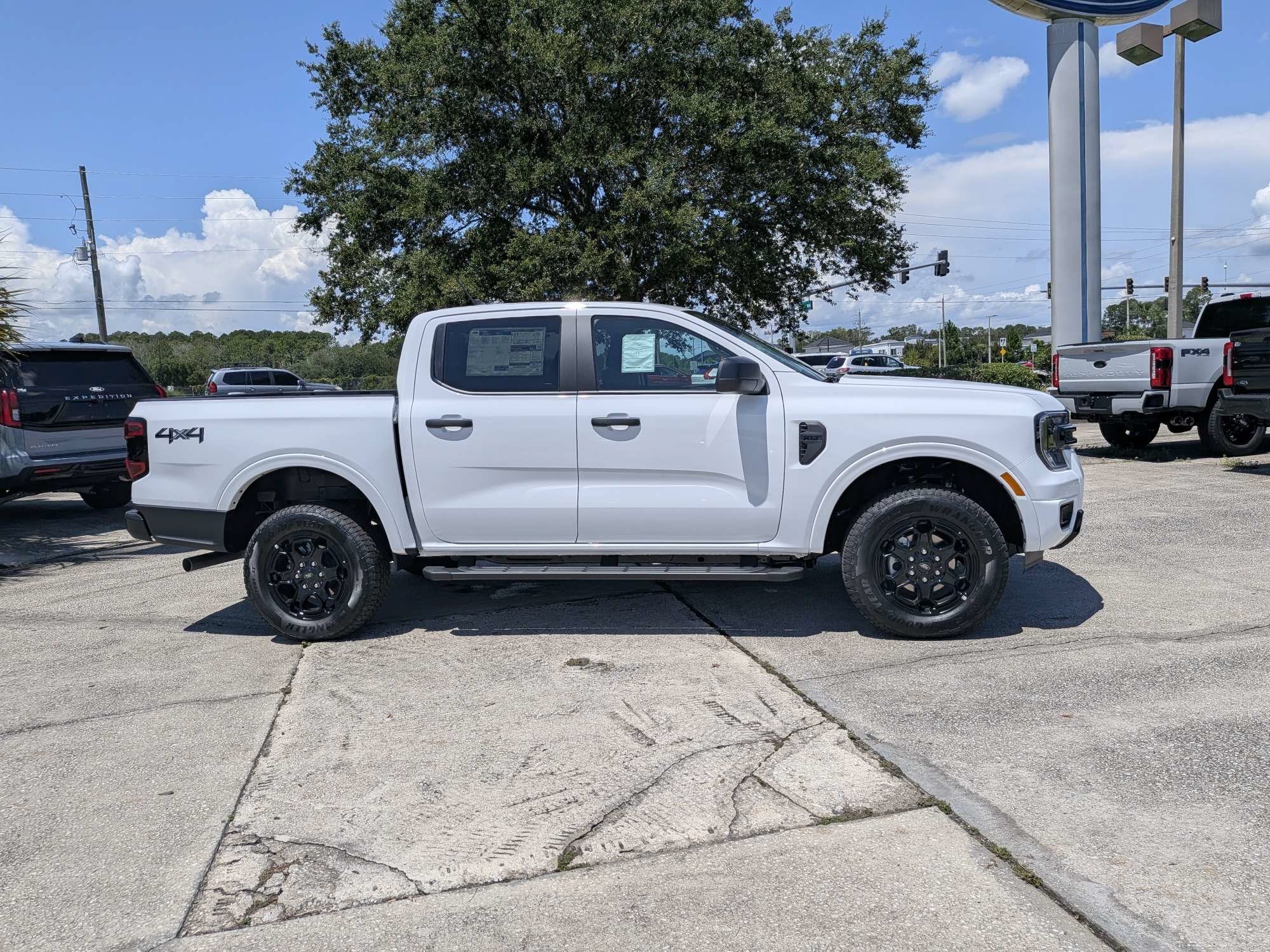 New 2026 Ford Ranger XLT w/ Black Appearance Package AWD/4WD image 3