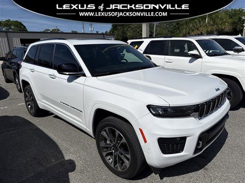 Used 2023 Jeep Grand Cherokee Overland w/ Trailer Tow Prep Group (B) image 1