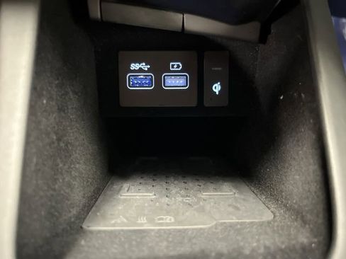 Used 2024 Genesis GV70 3.5T Sport w/ Sport Prestige Package image 26