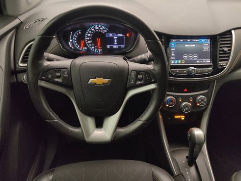 Used 2018 Chevrolet Trax LT w/ LT Convenience Package FWD image 22
