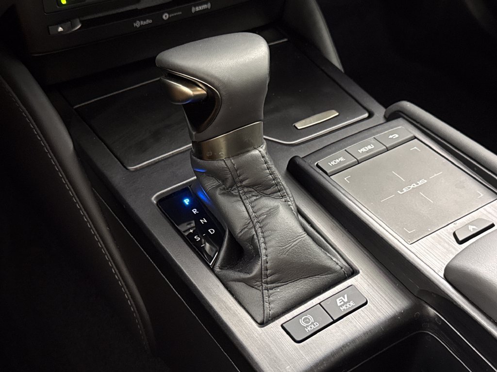 Used 2022 Lexus ES 300h w/ Premium Package FWD image 22