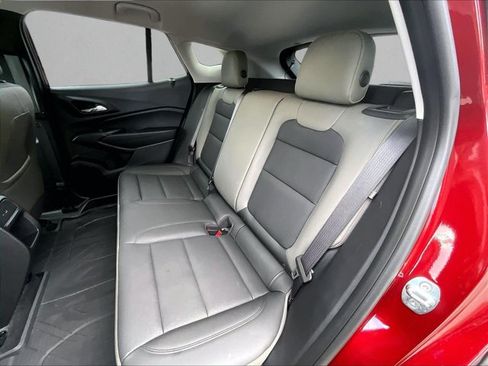 Used 2024 Chevrolet Trax ACTIV FWD image 28