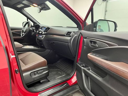 Used 2025 Honda Passport EX-L image 33