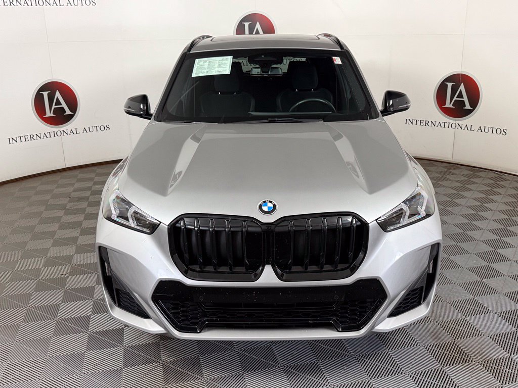 Used 2023 BMW X1 xDrive28i w/ M Sport Package AWD/4WD image 2