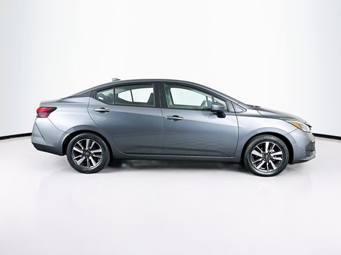 Used 2025 Nissan Versa SV FWD image 10