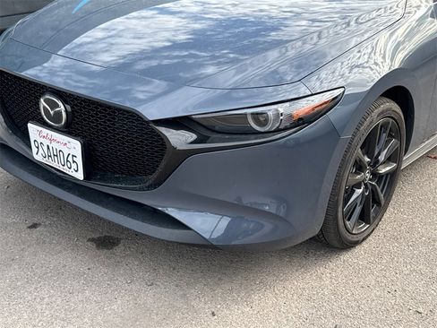 Used 2025 MAZDA MAZDA3 2.5 S Premium Package image 3