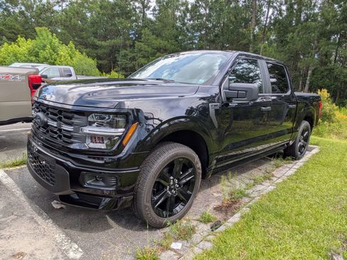 Certified 2025 Ford F150 STX w/ LOBO Package AWD/4WD image 4
