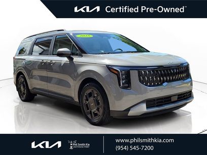 Certified 2025 Kia Carnival EX