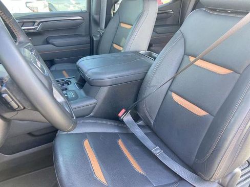 Used 2025 GMC Sierra 1500 AT4 w/ AT4 Premium Package image 16