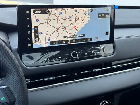 New 2025 Mitsubishi Outlander SE image 28