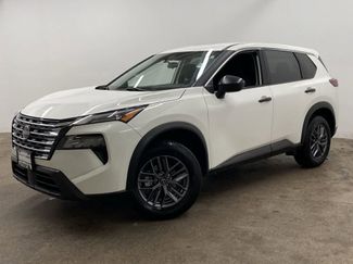 Used 2024 Nissan Rogue S video 1