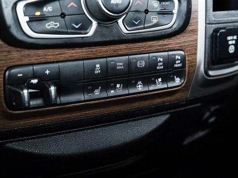 Used 2017 RAM 2500 Laramie AWD/4WD image 51