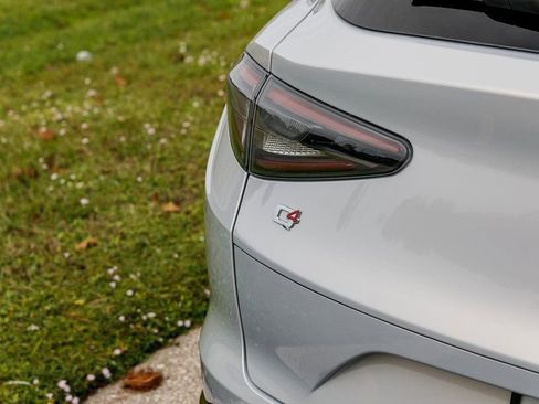 New 2025 Alfa Romeo Stelvio Sprint image 10