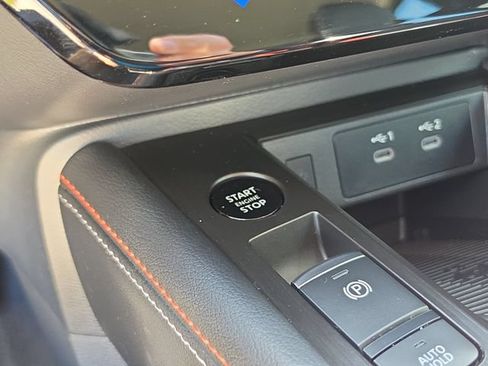 Certified 2025 Nissan Kicks SR FWD image 25