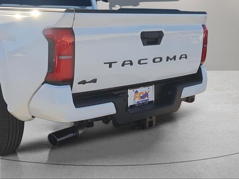 Used 2026 Toyota Tacoma SR5 AWD/4WD image 26