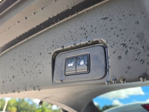 Used 2021 Nissan Rogue SL AWD/4WD image 41