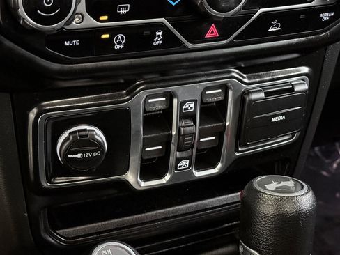 Certified 2021 Jeep Wrangler Unlimited Sport image 28