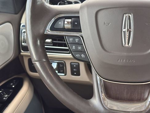 Used 2022 Lincoln Navigator L Reserve AWD/4WD image 14