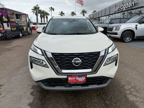 Certified 2021 Nissan Rogue SV image 2
