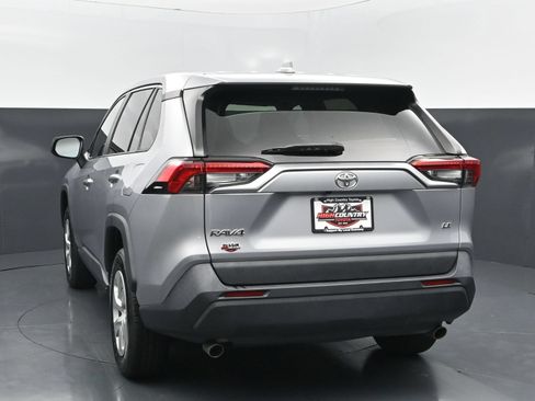 Used 2023 Toyota RAV4 LE FWD image 4