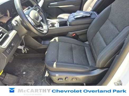 Used 2024 Chevrolet Traverse LT w/ LPO, Floor Liner Package FWD image 10