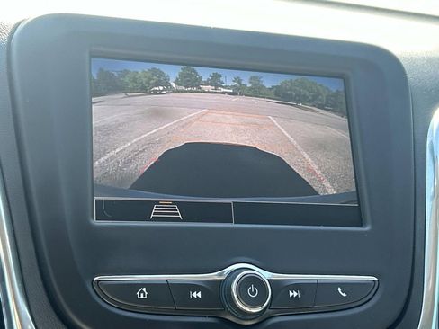 Used 2023 Chevrolet Equinox LT w/ LPO, Floor Liner Package FWD image 35